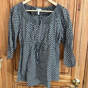 Old navy maternity medium black white top shirt blouse